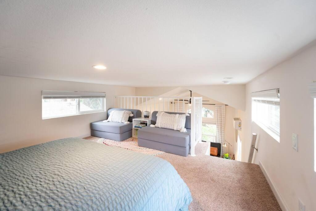 Holiday home Peaceful Tiny With Two Queens And Loft